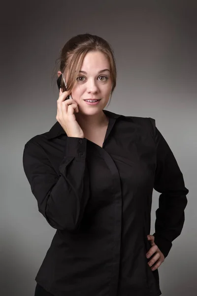 Young Business Woman Talking Her Mobile Phone — Stock Photo, Image