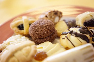 Yiyecek güzel bir şeyler.