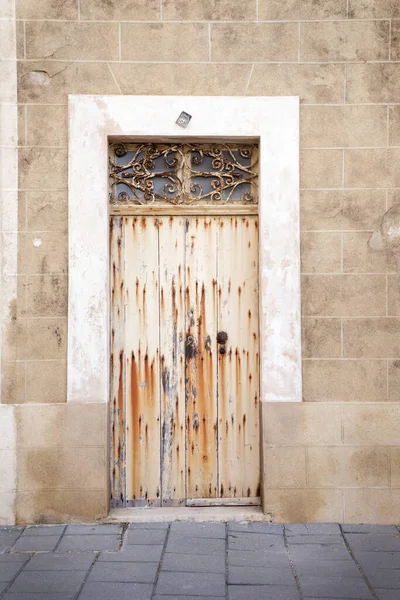 Vecchia Facciata Legno Una Porta Edificio Malta — Foto Stock