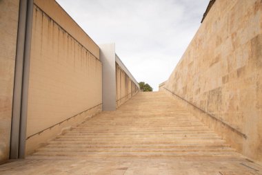 Valletta 'nın başkenti Malta' ya çıkan merdiven.