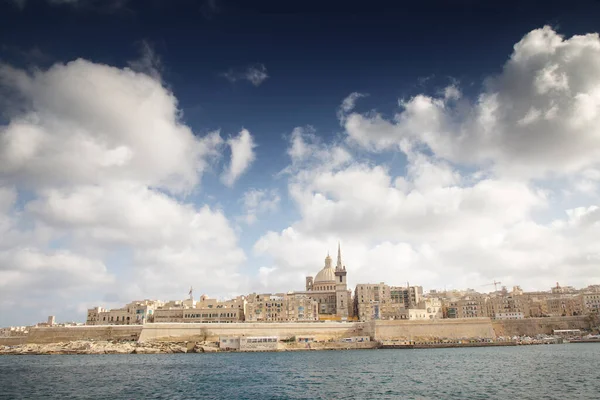 Stad Valletta Vanaf Een Boot Zee — Stockfoto