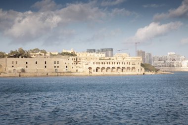 Manoel Adası Lazzaretto 'daki mimari kemerler eski bir karantina tesisi ve hastane 