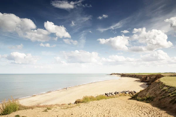 Krajobraz Morski Happisburgh Piaszczysta Plaża Wybrzeżu Morza Północnego — Zdjęcie stockowe