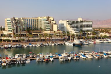 marina gezinti demirli gemilerde görüntüleyin. Eilat, İsrail 