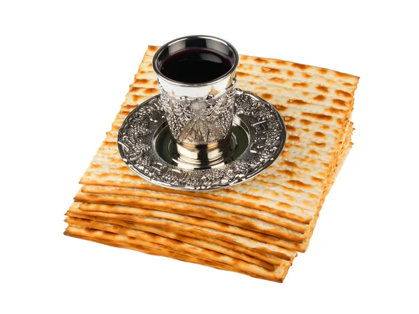 Pascha matzo z kiddush kielich wina — Zdjęcie stockowe