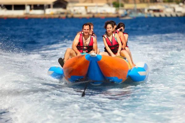 Attraction maritime. Sports nautiques de plage — Photo