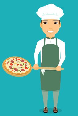 Genç adam, bir pizza ile mavi bir arka plan üzerinde izole