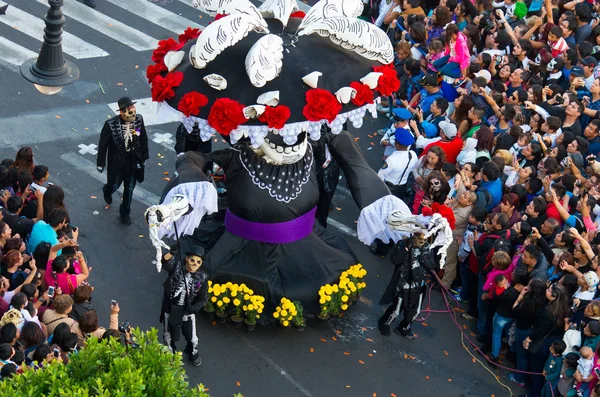 Dag van de dode parade in Mexico-stad. — Stockfoto