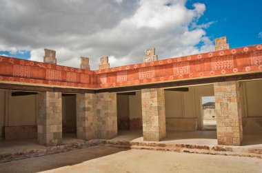 Veranda Teotihuacan sütunlar