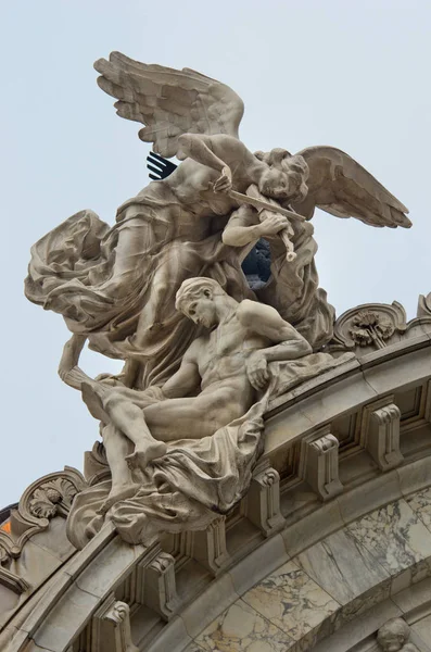 Skulpturen auf bellas artes — Stockfoto