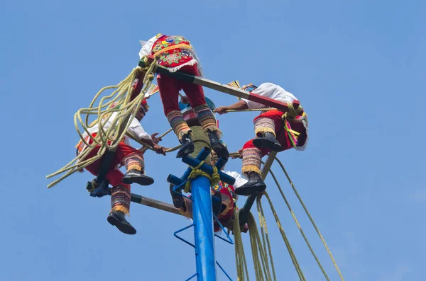 Dans van de Flyers in Mexico — Stockfoto