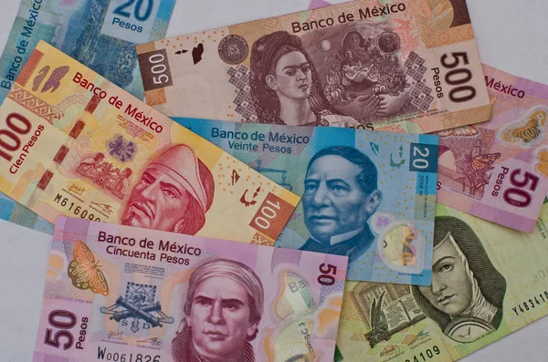 Különböző mexikói pénzt bankjegyek. — Stock Fotó