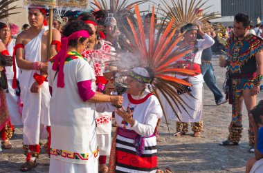 Virgin Guadalupe günün 