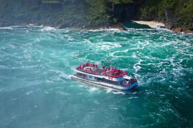 Tekne Hornblower şelale turist ile.