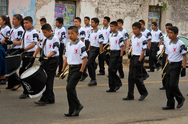 Défilé le jour de la révolution mexicaine . — Photo