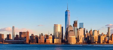 Günbatımında New York şehri panoraması.
