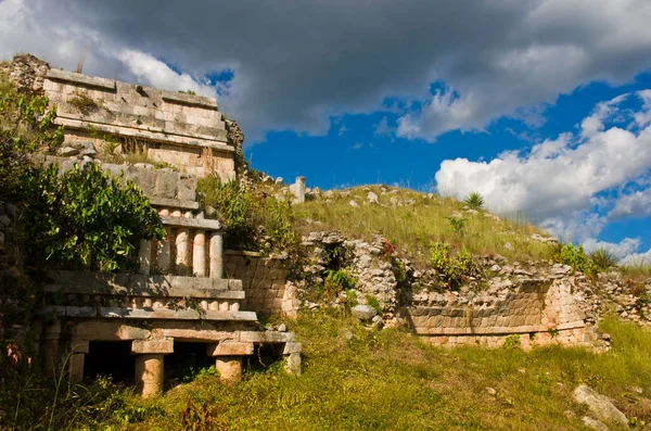 Sitio arqueológico de Sayil Maya — Foto de Stock