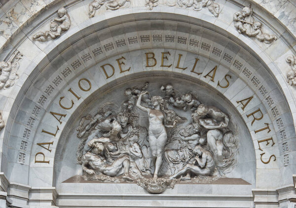 Sculptures on Bellas Artes (Palace of fine art)