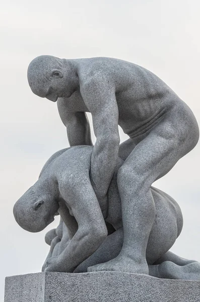 Statues in Vigeland park in Oslo — Stock Photo, Image