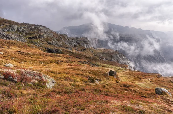 在山的风景。挪威 — 图库照片