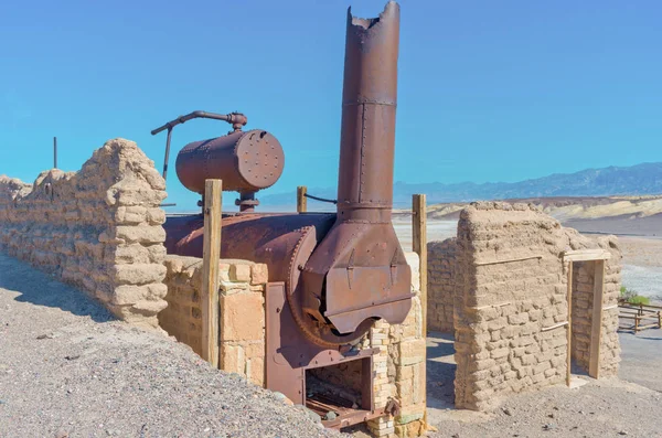 Harmony Borax trabaja en Death Valley — Foto de Stock