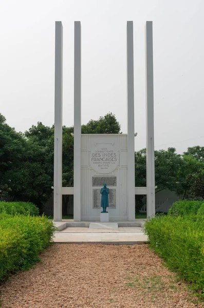 Fransız savaş anıtı Pondicherry