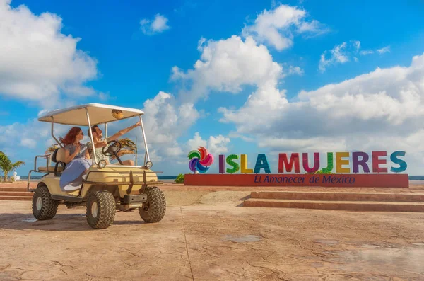 Tropical beach på Isla Mujeres — Stockfoto