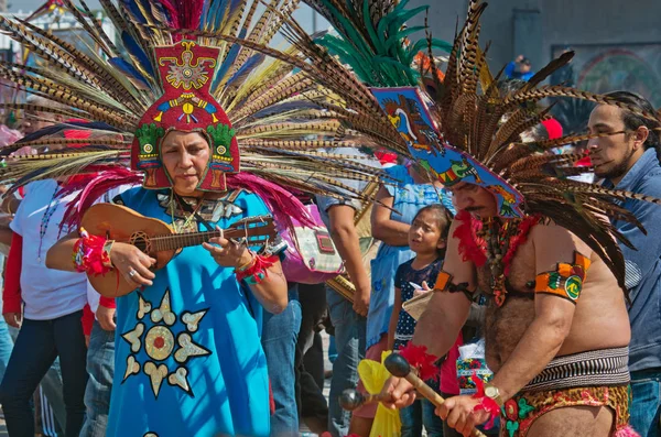 Feestdag van de Maagd van Guadalupe in Mexico-stad — Stockfoto