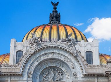 Mexico City, Meksika - 3 Aralık 2016: Ayrıntı, Bellas Artes (Güzel Sanatlar Sarayı) Mexico City.