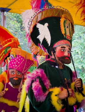 Mexico City, Meksika - 9 Aralık 2016: Virgin Guadalupe Basilica square Our Lady of Guadalupe üzerinde onun onuruna kitle törenle Festival
