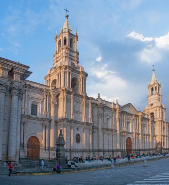 Arequipa, Peru tarih 12 Nisan, 2015: Arequipa, Peru, katedral