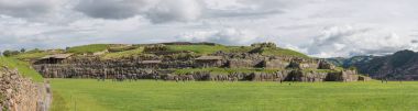 Sacsayhuaman panoramik manzaralı, Inca Cusco, Peru mahvediyor.
