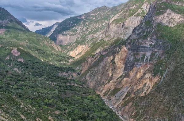 Вид Каньон Колка Перу — стоковое фото