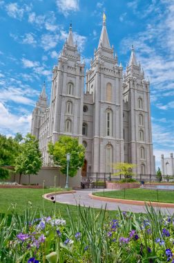 Salt Lake City, Amerika Birleşik Devletleri - 19 Mayıs 2017: Tuz Gölü Tapınağı bir Tapınağı, Church of İsa İsa of Latter-day Saints (Lds kilise) Salt Lake City, Utah, ABD olduğunu