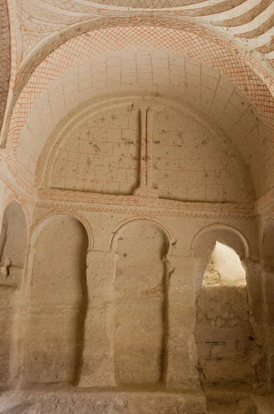 土耳其 2016年4月27日 Meskendir 洞穴教堂内部的早期 Ortodox 基督教的壁画 在安纳托利亚中部 土耳其 联合国教科文组织世界遗产遗址 — 图库照片