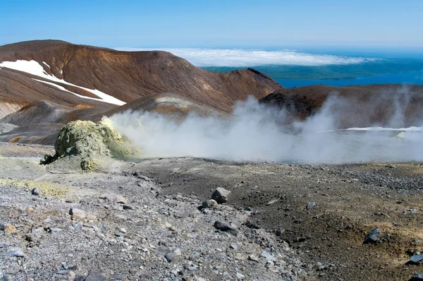 Volcán Ebeko Isla Paramushir Islas Kuriles Rusia — Foto de Stock