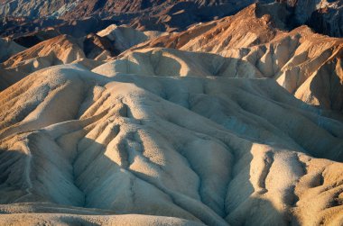 Zabriskie noktası Ölüm Vadisi Milli Parkı'nda California, Amerika Birleşik Devletleri 