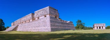 Uxmal - Antik Maya şehir kalıntıları. Yucatan, Meksika