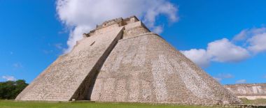 Piramit sihirbaz Uxmal, Antik Maya şehir içinde. Yucatan, Meksika