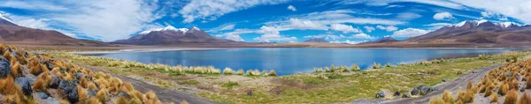 Panoramautsikt Lake Hedionda Bolivia – stockfoto