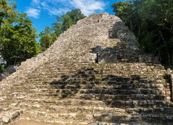 コバはユカタン半島 メキシコの古代マヤ都市です — ストック写真