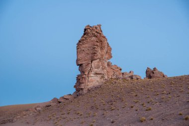 Salar De Tara 'da taş oluşumu, Atacama Çölü, Şili