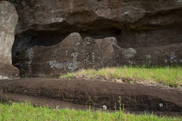 Een Onvolledige Moai Rano Raraku Vulkaan Paaseiland Rapa Nui National — Stockfoto