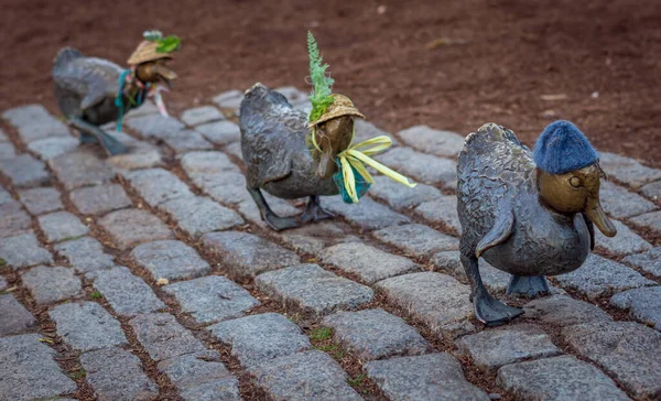 Boston Eua Maio 2017 Escultura Bronze Make Way Ducklings Boston — Fotografia de Stock