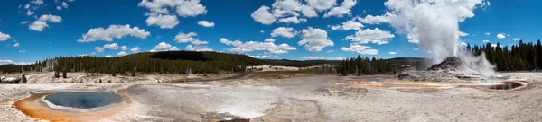 Castle Geyser Eruption Upper Geyser Basin Yellowstone National Park Usa — Stock Photo, Image