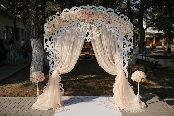 Bela decoração para véspera de cerimônia de casamento — Fotografia de Stock