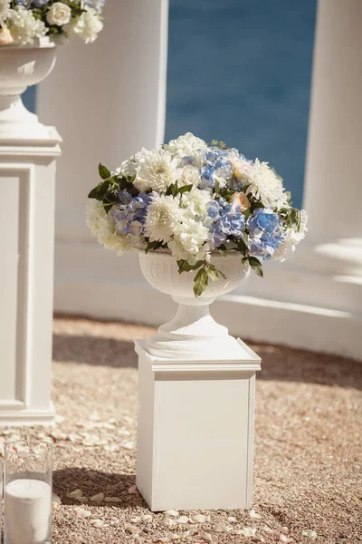 Schöne Dekoration für den Hochzeitsabend — Stockfoto