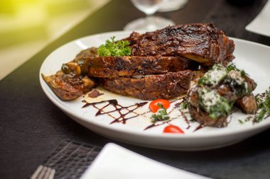 Barbekü soslu Domuz kaburga