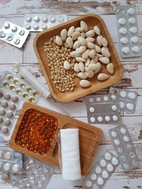 Tabakta haplar ve fındıklar