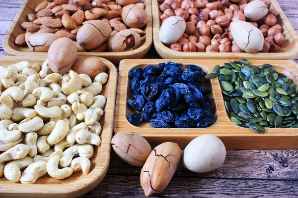 Nuts Raisins Breakfast — Stock Photo, Image